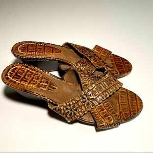 Antia Upper Leather Sandals Wood Wedge Heels Size 8